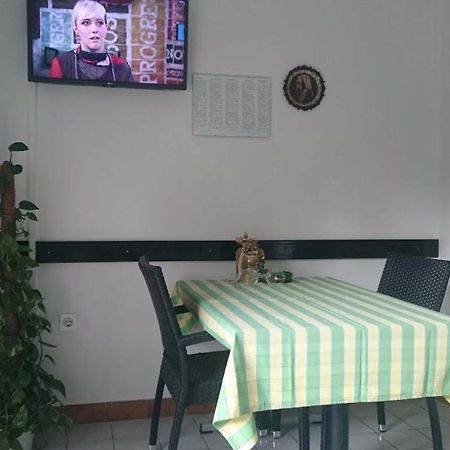 Guest House Violeta Palit Exterior foto